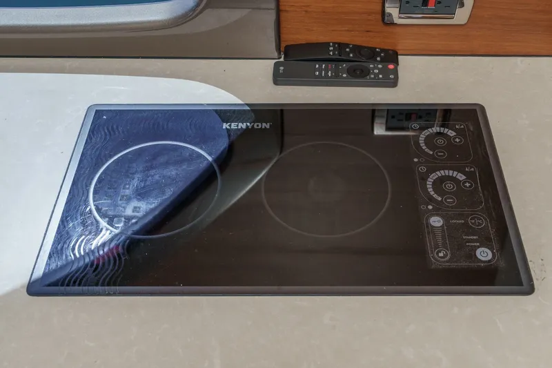 Slide: The Image of Kenyon induction cooktop on 2019 Palm Beach Motor Yachts Express. - 16