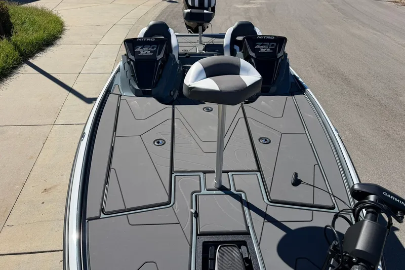 Slide: The Image of 2027 Nitro Z20 XL Pro boat with sleek deck design and advanced seating. - 15