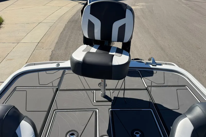 Slide: The Image of 2027 Nitro Z20 XL Pro boat with sleek seating and modern deck design. - 29