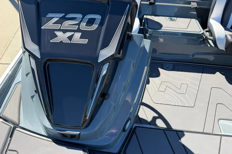 Slide: The Image of 2027 Nitro Z20 XL Pro boat interior with sleek design and modern features. - 23