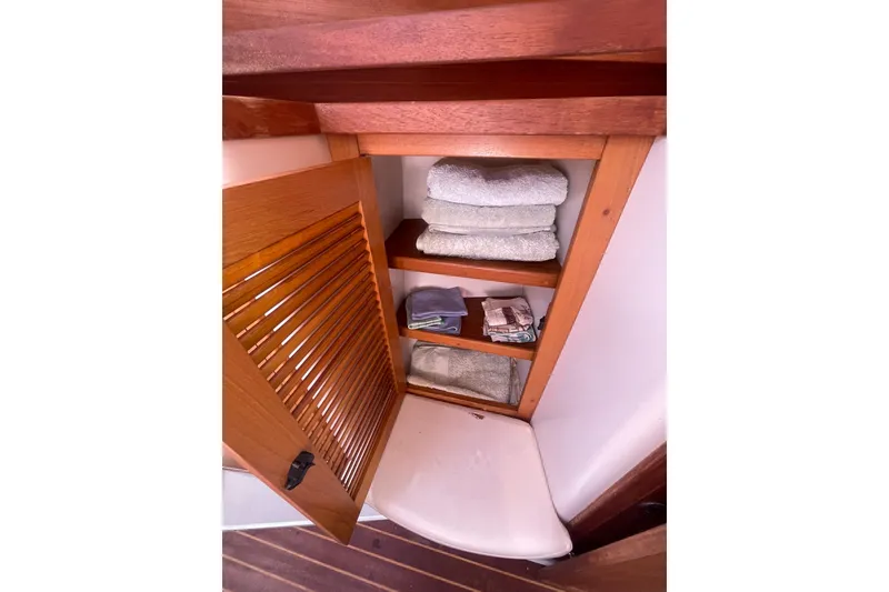 Slide: The Image of STORAGE CABINET - 19