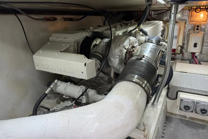 Slide: The Image of Engine room of a 2003 Ocean Yachts 43 Super Sport with Yanmar engine. - 29