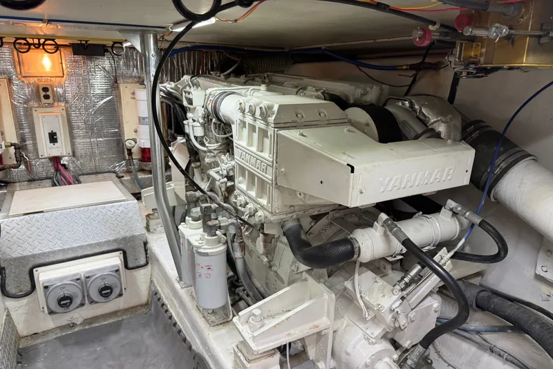 Slide: The Image of Engine room of a 2003 Ocean Yachts 43 Super Sport with Yanmar engine. - 28