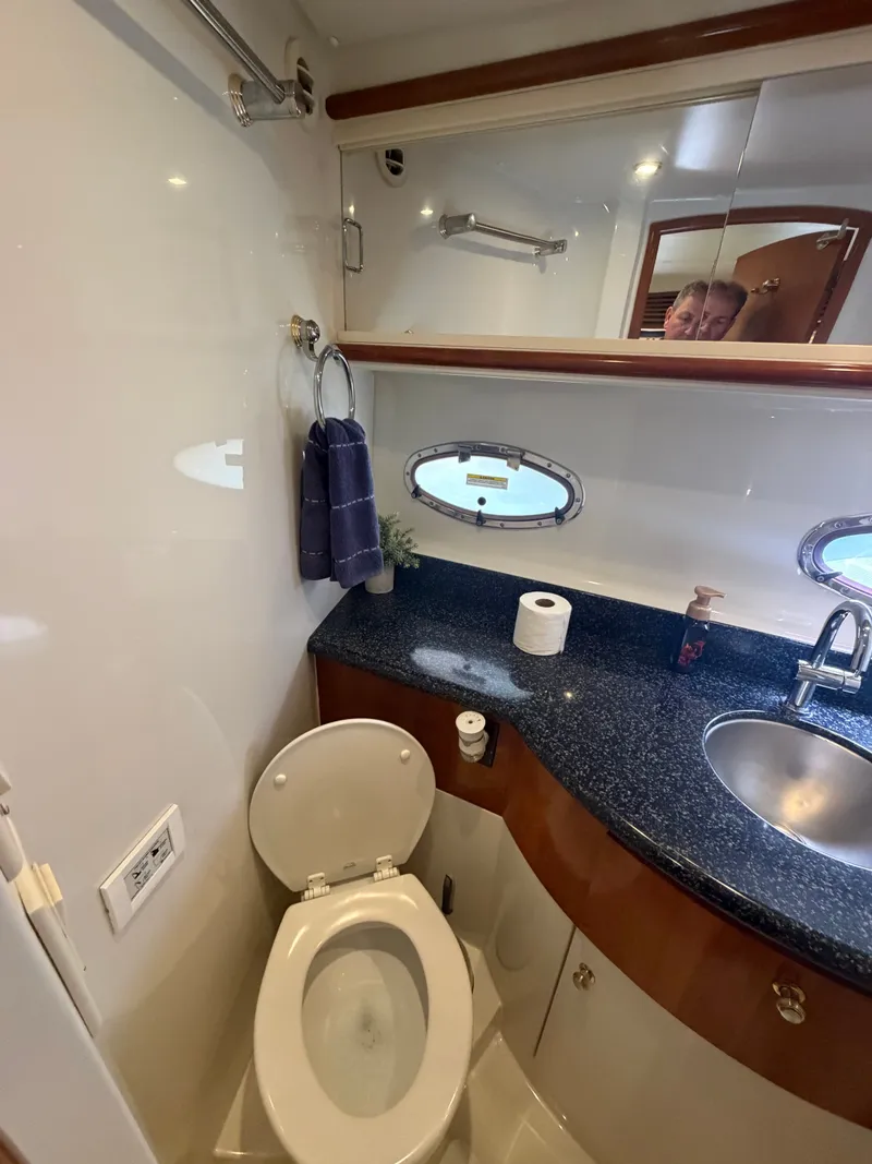 Slide: The Image of Carver Yachts 396 Motor Yacht 2000 - 61
