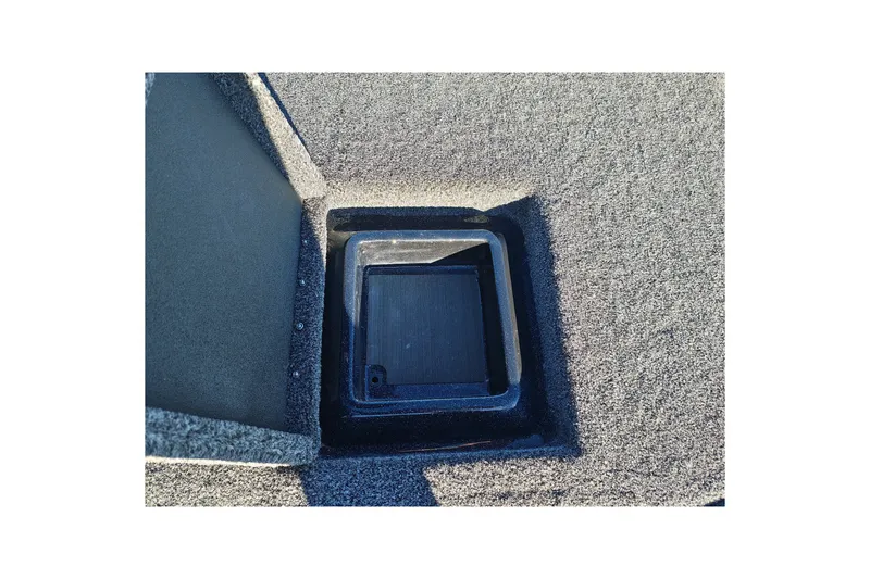 Slide: The Image of Storage compartment on 2027 Nitro Z21 XL Pro boat deck. - 30
