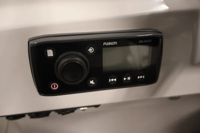 Slide: The Image of Fusion MS-RA55 stereo system on 2021 Sweetwater 2086C boat dashboard. - 17