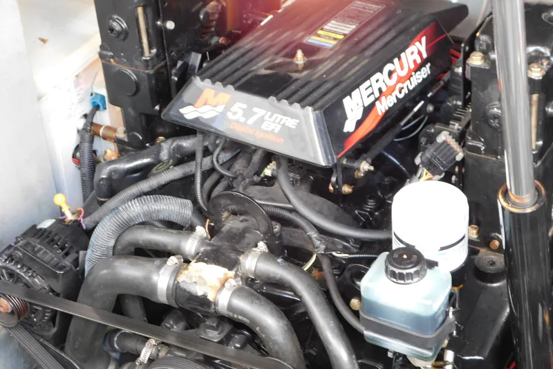 Slide: The Image of Engine of a 2001 Sea Ray 300 Sundancer with Mercury MerCruiser 5.7L V8. - 75