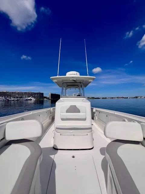 Slide: The Image of Edgewater 320CC 2018 - 67