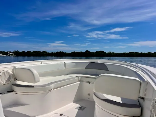 Slide: The Image of Edgewater 320CC 2018 - 60