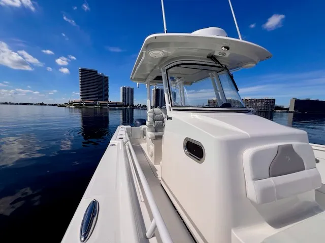 Slide: The Image of Edgewater 320CC 2018 - 54