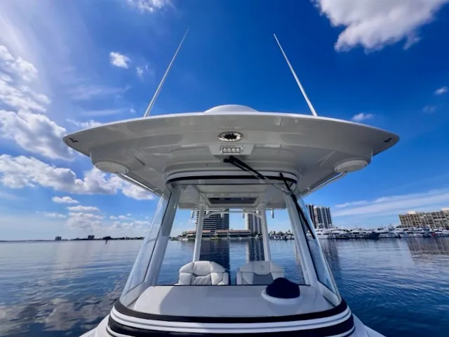 Slide: The Image of Edgewater 320CC 2018 - 53