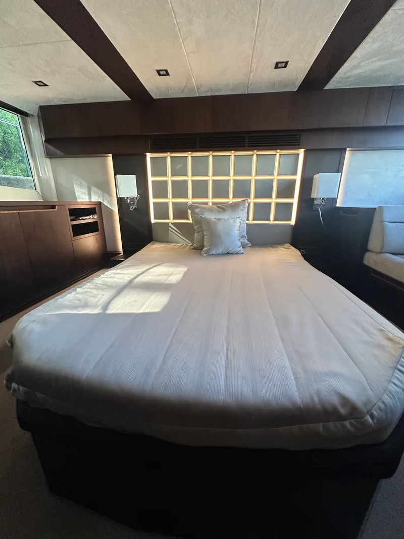 Slide: The Image of Galeon 500 FLY 2021 - 9