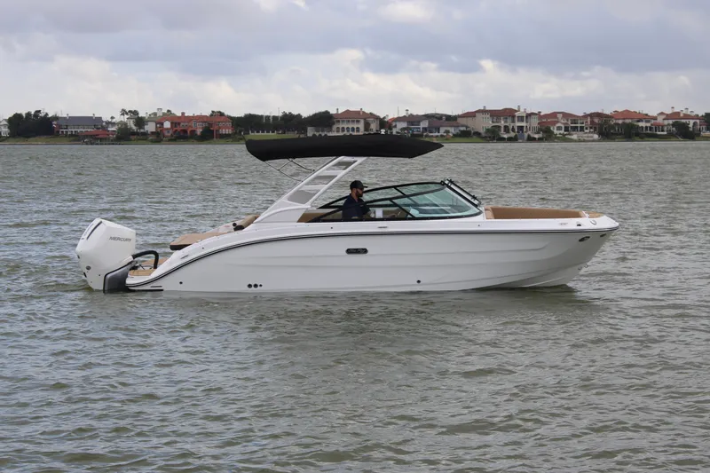 Slide: The Image of Sea Ray SDX 250 Outboard 2027 - 4