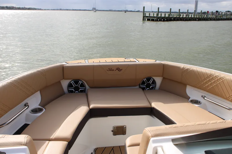 Slide: The Image of Sea Ray SDX 250 Outboard 2027 - 9