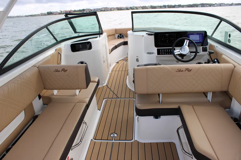 Slide: The Image of Sea Ray SDX 250 Outboard 2027 - 21