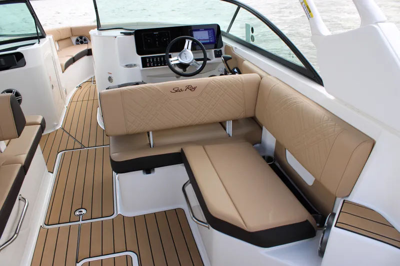Slide: The Image of Sea Ray SDX 250 Outboard 2027 - 22
