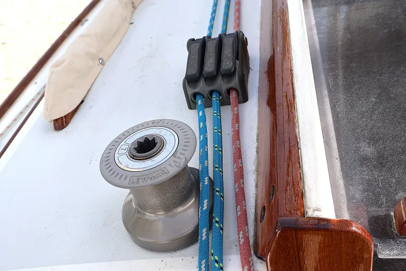 Slide: The Image of Winch and ropes on 1995 Alerion Express 28 sailboat deck. - 18