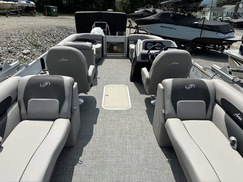 Slide: The Image of Barletta Boats A22QC Triple-Toon 2026 - 13