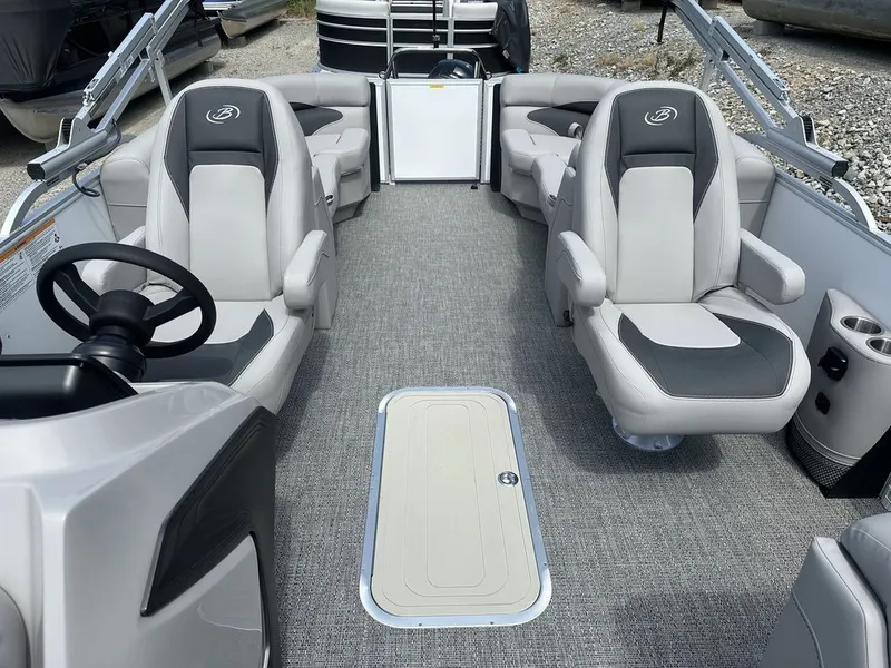 Slide: The Image of Barletta Boats A22QC Triple-Toon 2026 - 31