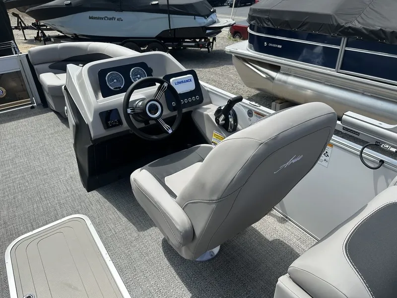 Slide: The Image of Barletta Boats A22QC Triple-Toon 2026 - 21
