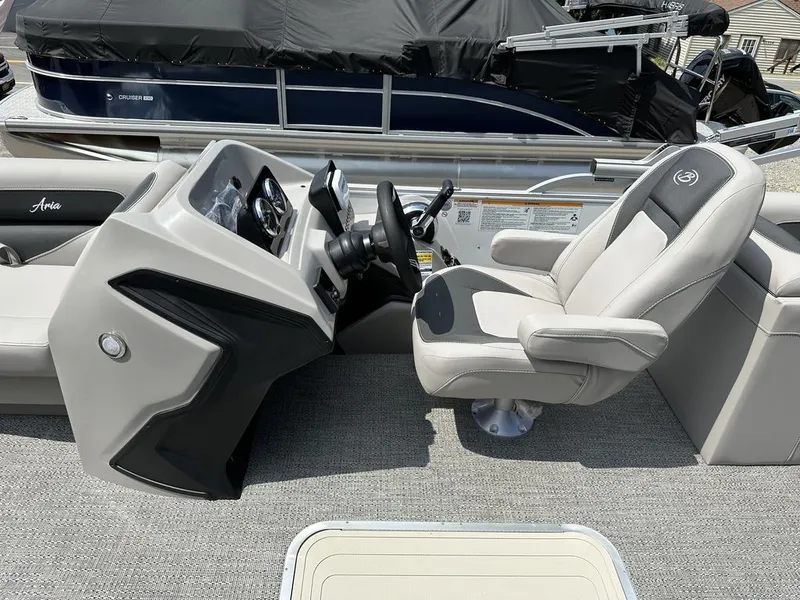 Slide: The Image of Barletta Boats A22QC Triple-Toon 2026 - 15