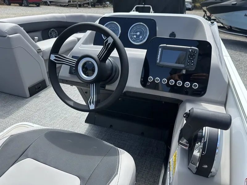 Slide: The Image of Barletta Boats A22QC Triple-Toon 2026 - 25
