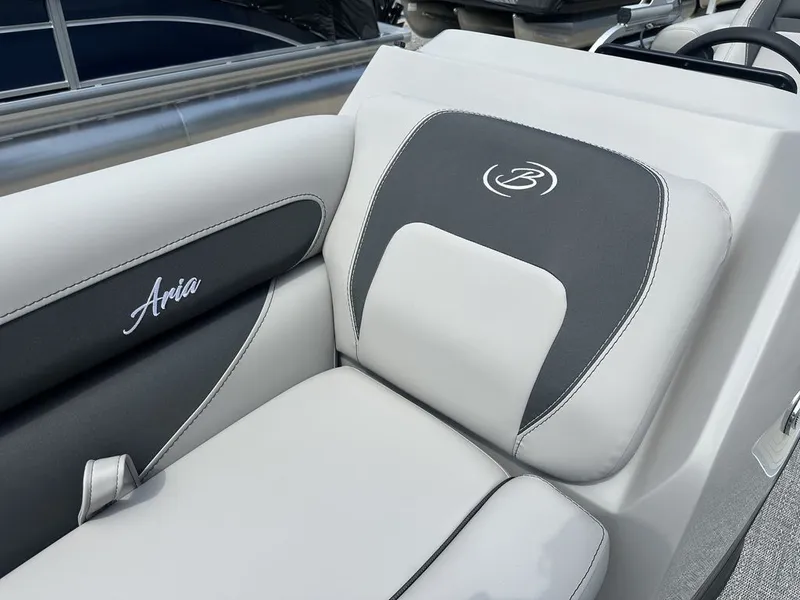 Slide: The Image of Barletta Boats A22QC Triple-Toon 2026 - 32