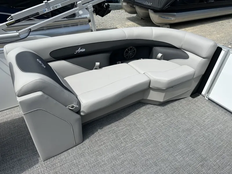Slide: The Image of Barletta Boats A22QC Triple-Toon 2026 - 23