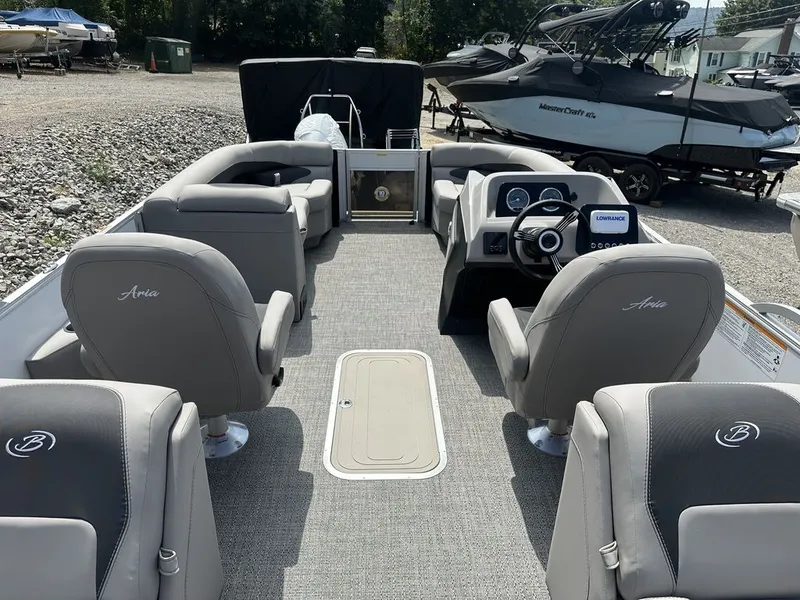 Slide: The Image of Barletta Boats A22QC Triple-Toon 2026 - 19