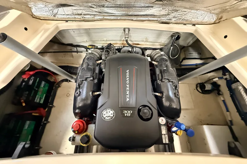 Slide: The Image of Engine compartment of a 2019 Chris-Craft Launch 27 with Volvo Penta 300 V8 engine. - 26