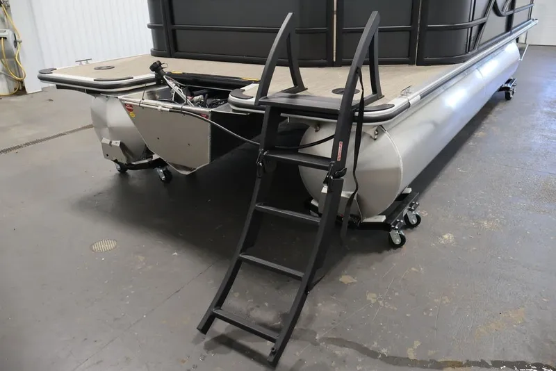Slide: The Image of 2027 Bentley Pontoons 200 CRUISE XL with ladder in a showroom. - 19