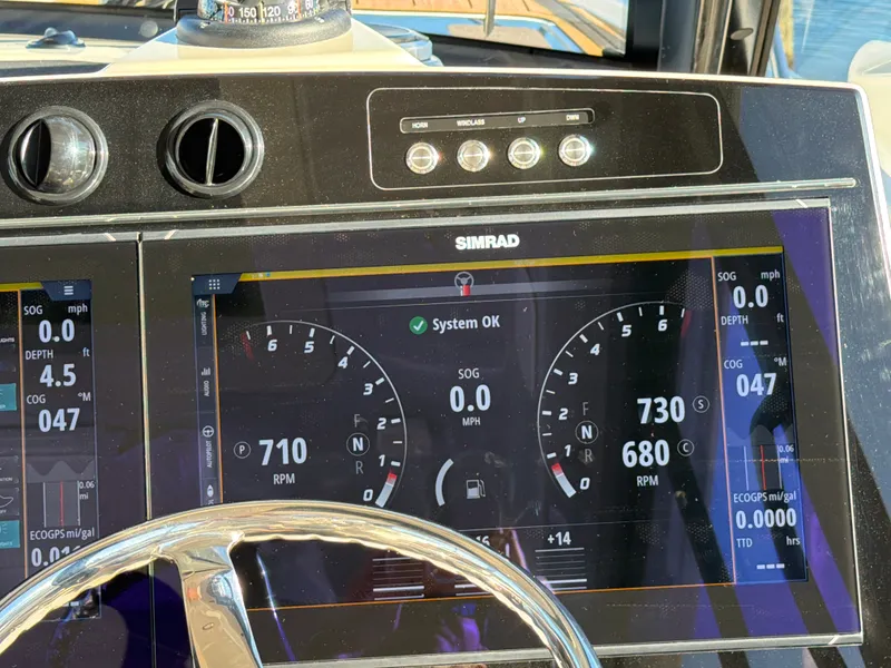 Slide: The Image of Boston Whaler 405 Conquest 2024 - 57