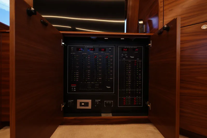 Slide: The Image of Viking 58 Convertible 2027 - 35