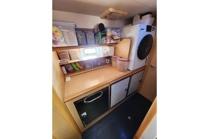 Slide: The Image of Extra refrigeration, plus full-size washer/dryer - 54