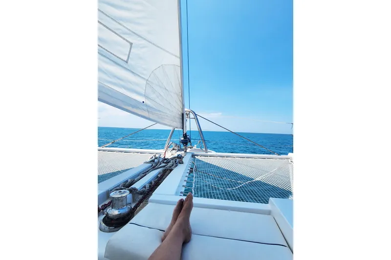 Slide: The Image of Relax under sail in the fwd cockpit - 11
