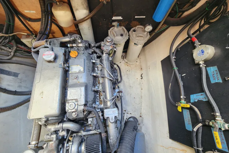 Slide: The Image of 75 hp Port engine - 66
