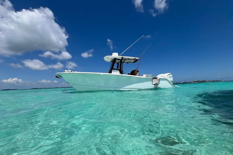 The Image of Sea Hunt Gamefish 27FS 2025 - undefined