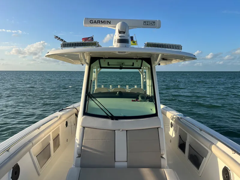 Slide: The Image of Boston Whaler 350 Outrage 2021 - 51
