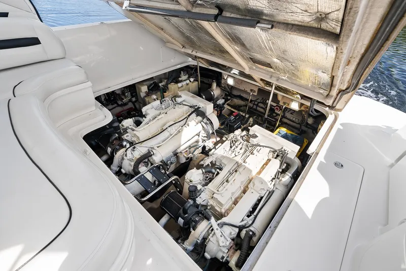 Slide: The Image of Sea Ray 420 Sundancer 2005 - 57