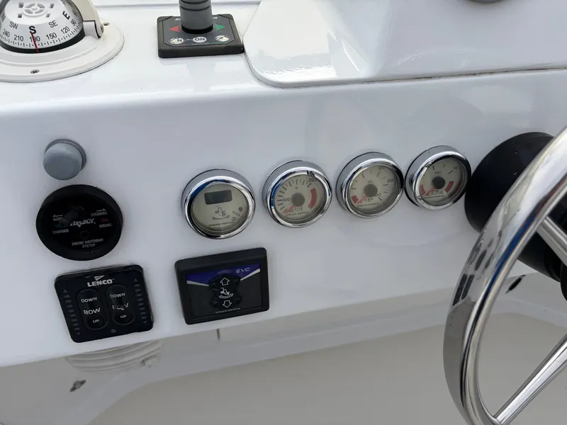 Slide: The Image of Custom Power Cat 40 2010 - 41