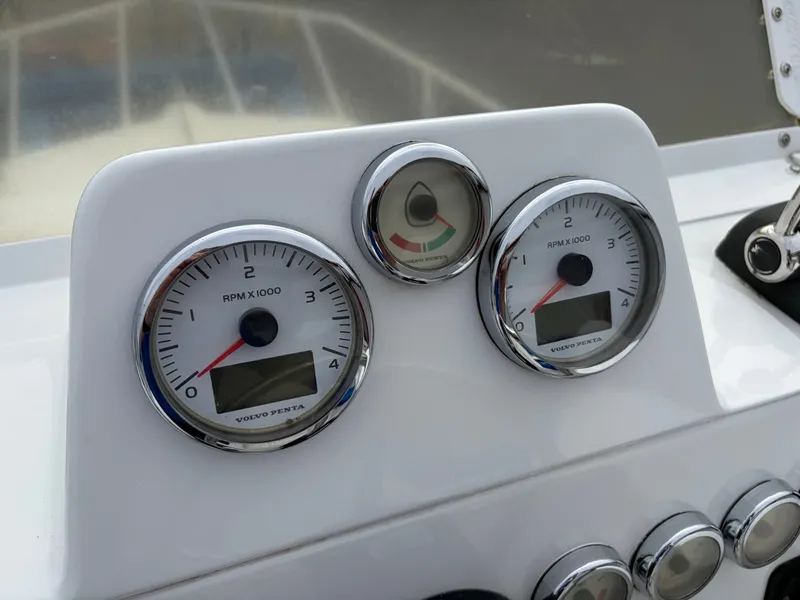 Slide: The Image of Custom Power Cat 40 2010 - 39