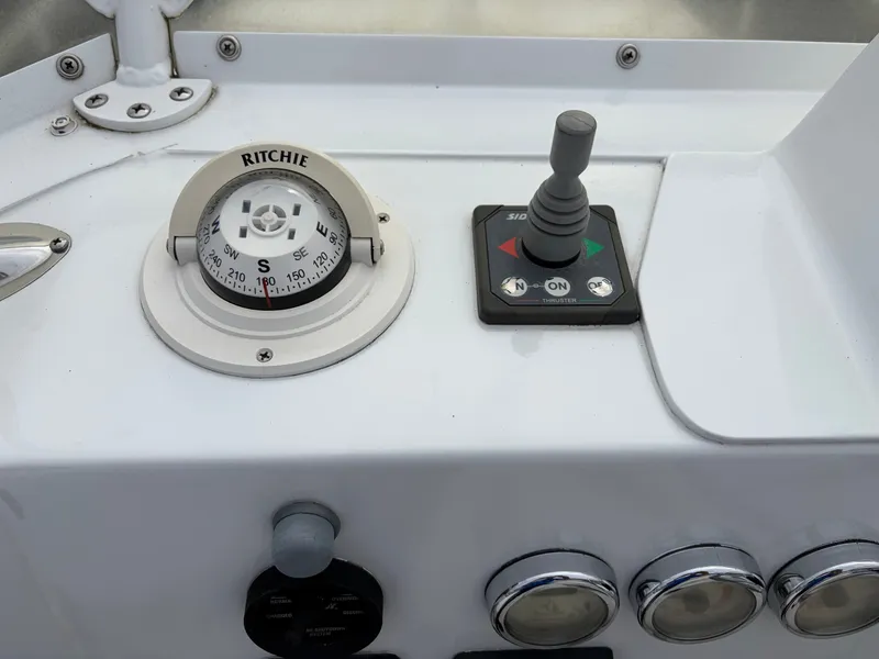 Slide: The Image of Custom Power Cat 40 2010 - 40