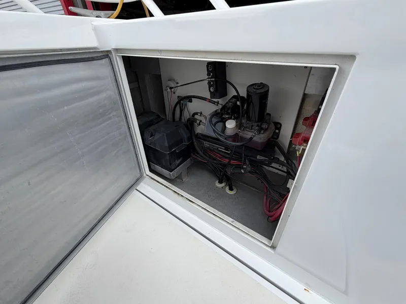 Slide: The Image of Custom Power Cat 40 2010 - 18