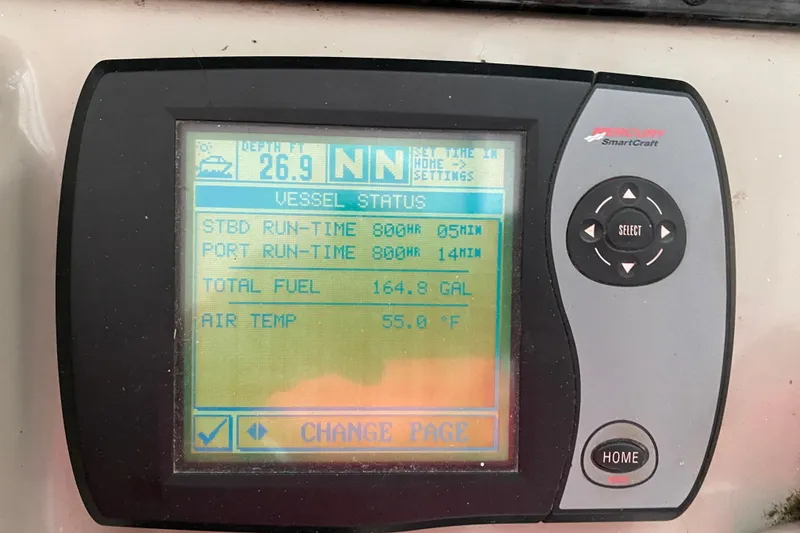Slide: The Image of Mercury SmartCraft display showing vessel status for 2006 Sea Ray 38 Sundancer. - 22