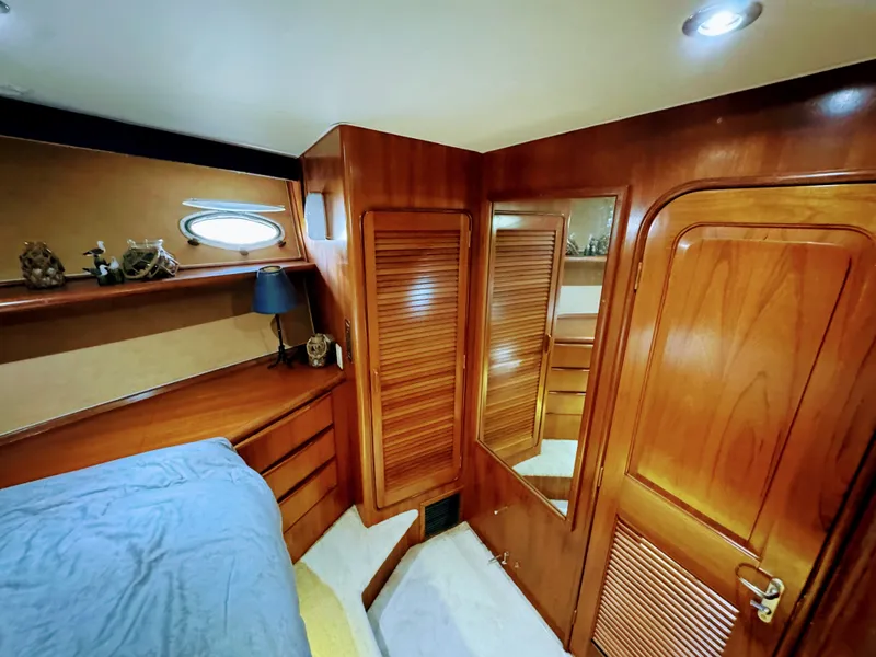 Slide: The Image of Viking 55 MOTOR YACHT WIDE BODY 1990 - 52