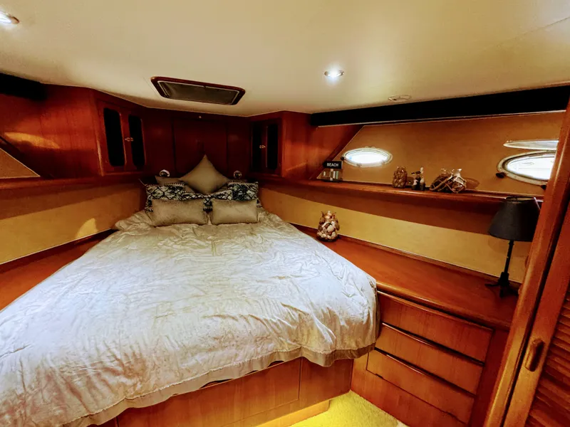 Slide: The Image of Viking 55 MOTOR YACHT WIDE BODY 1990 - 51