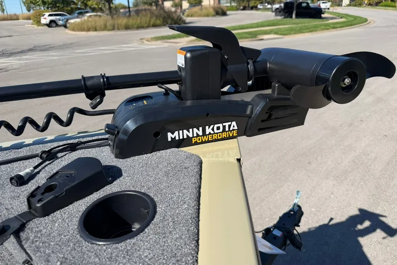 Slide: The Image of Minn Kota PowerDrive motor on 2027 Tracker Pro Guide V-16 WT boat. - 20