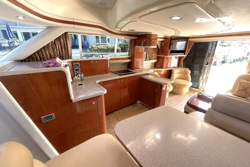 Slide: The Image of GALLEY LOOKING AFT TO STBD. - 5