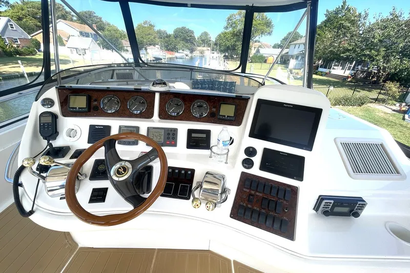 Slide: The Image of HELM WITH UPDATED ELECTRONICS, BOW THRUSTER AND BRIDGE AC/HEAT!! - 32