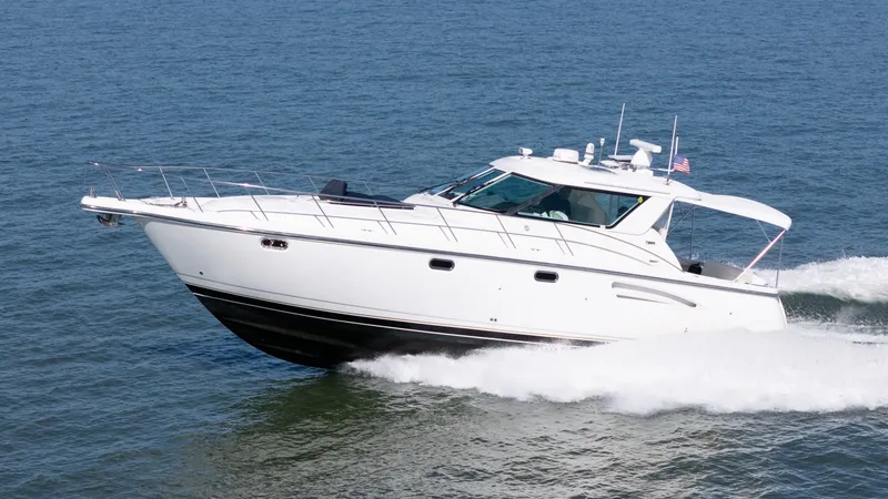 Slide: The Image of Tiara 4400 Sovran 2004 - 10